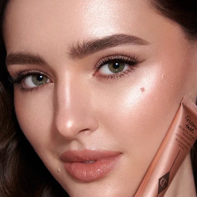 Charlotte Tilbury Hollywood Beauty Light Wand Highlighter – Pillow Talk Original (12ml)