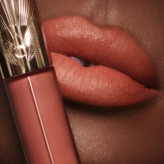 Charlotte Tilbury Airbrush Flawless Lip Blur – Honey Blur (4ml)