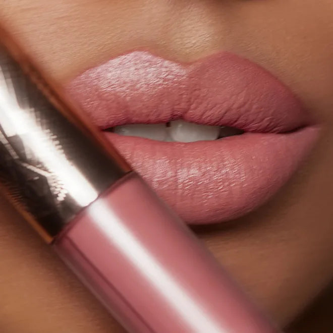 Charlotte Tilbury Airbrush Flawless Lip Blur – Pillow Talk (4ml)