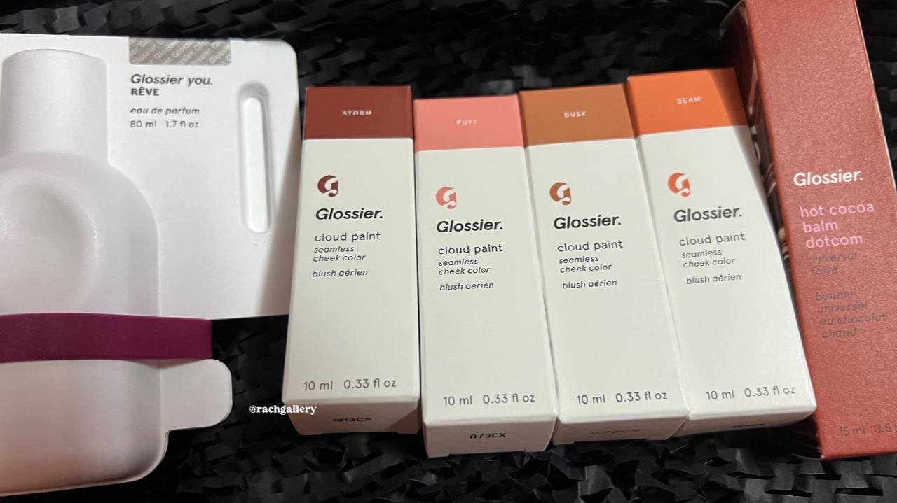 Glossier Balm Dotcom